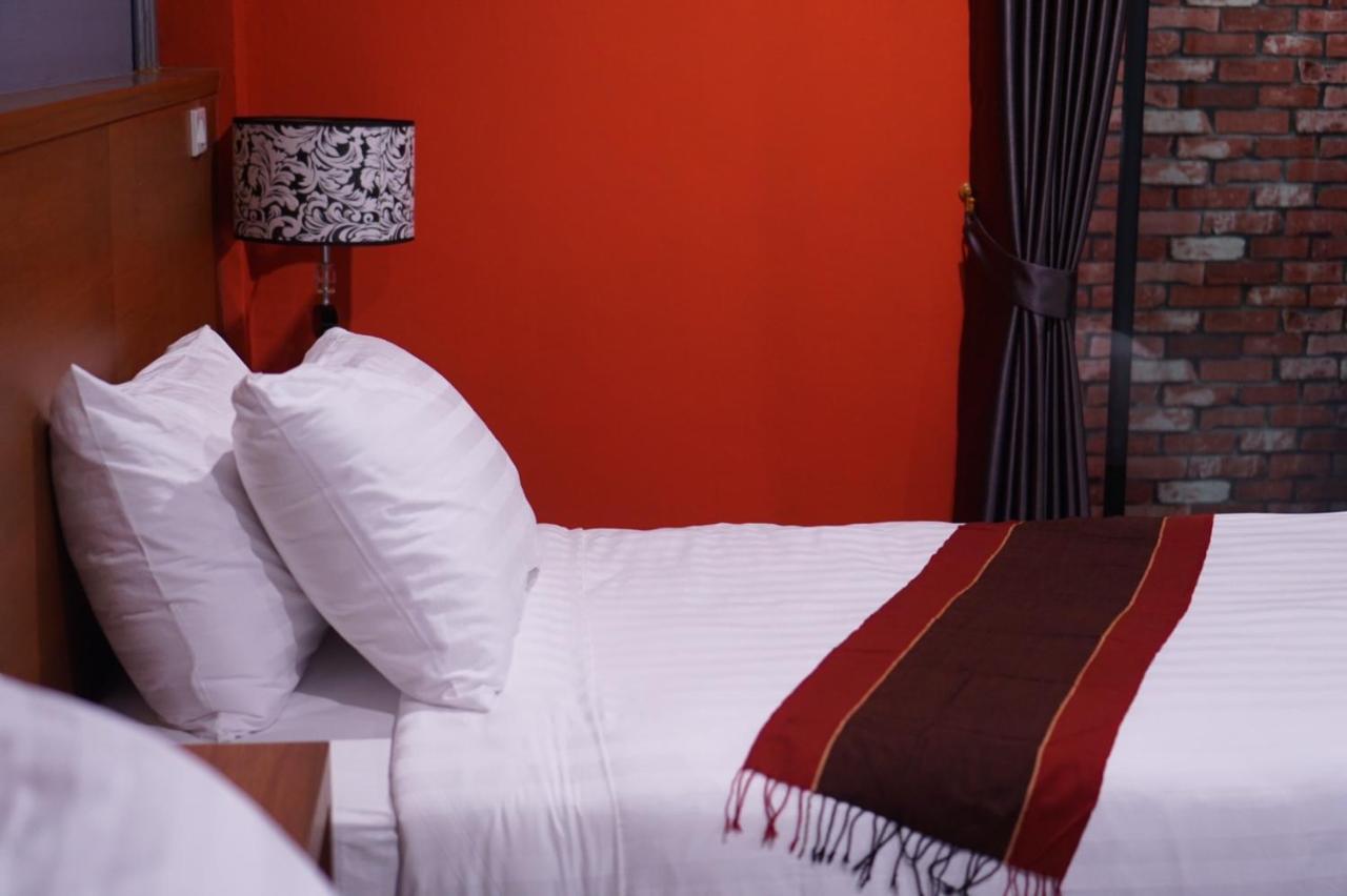 S.S.Hotel Nangrong Екстериор снимка