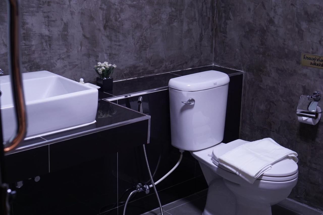 S.S.Hotel Nangrong Екстериор снимка