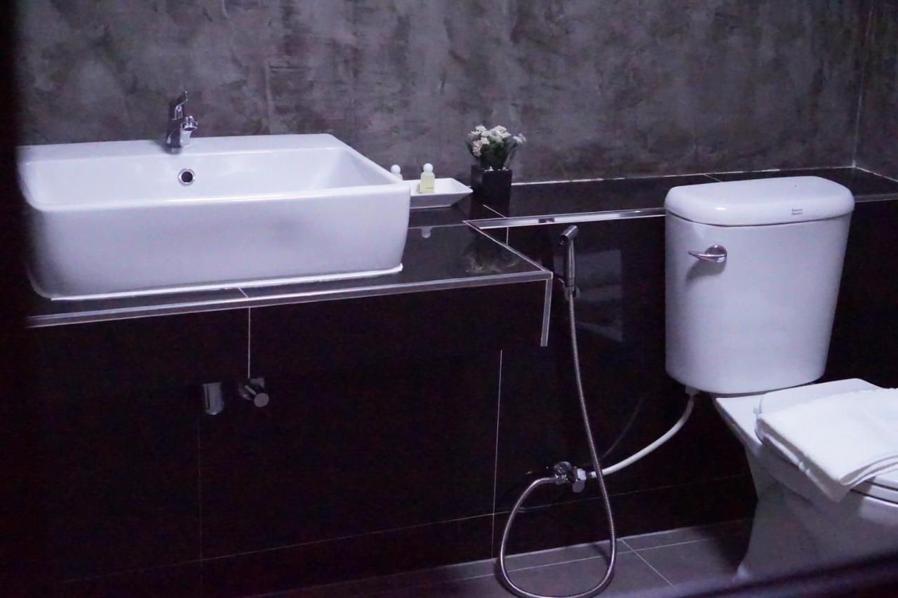 S.S.Hotel Nangrong Екстериор снимка